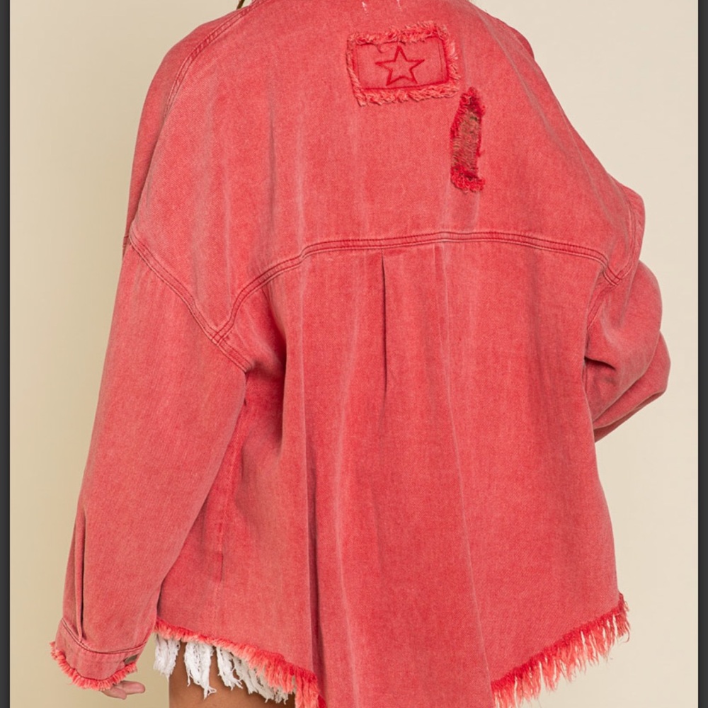 P7048–POL (🚨 2 colors) — COLOR DENIM DISTRESSED JACKET - Picture 3 of 7